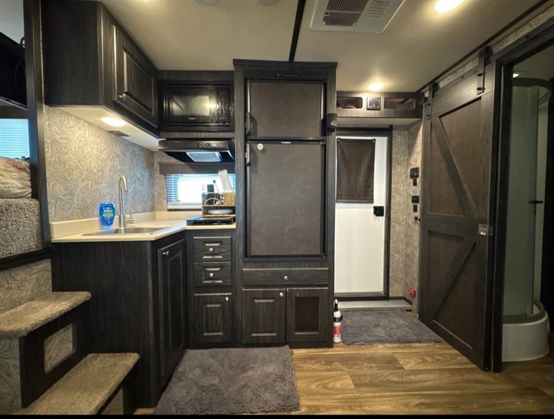 2019 Shadow 8310glq