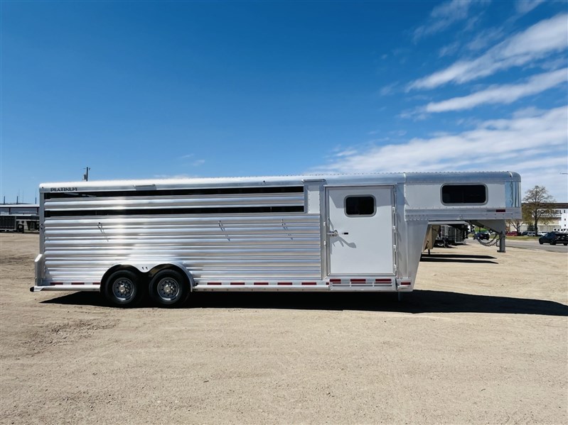 2026 Platinum Coach 7'6 x 24'