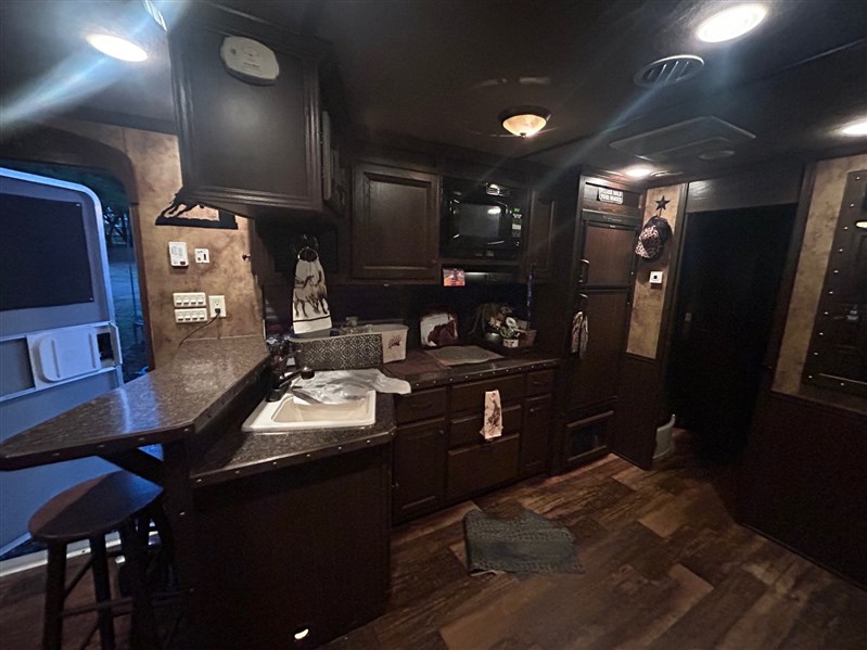 2013 Lakota big horn1l9g