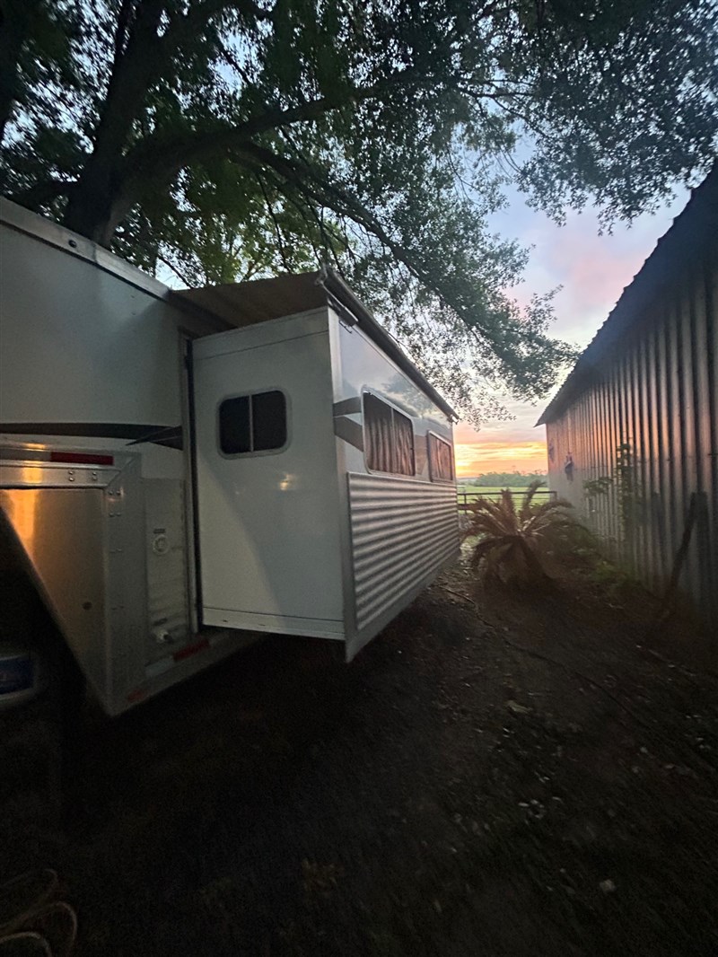 2013 Lakota big horn1l9g