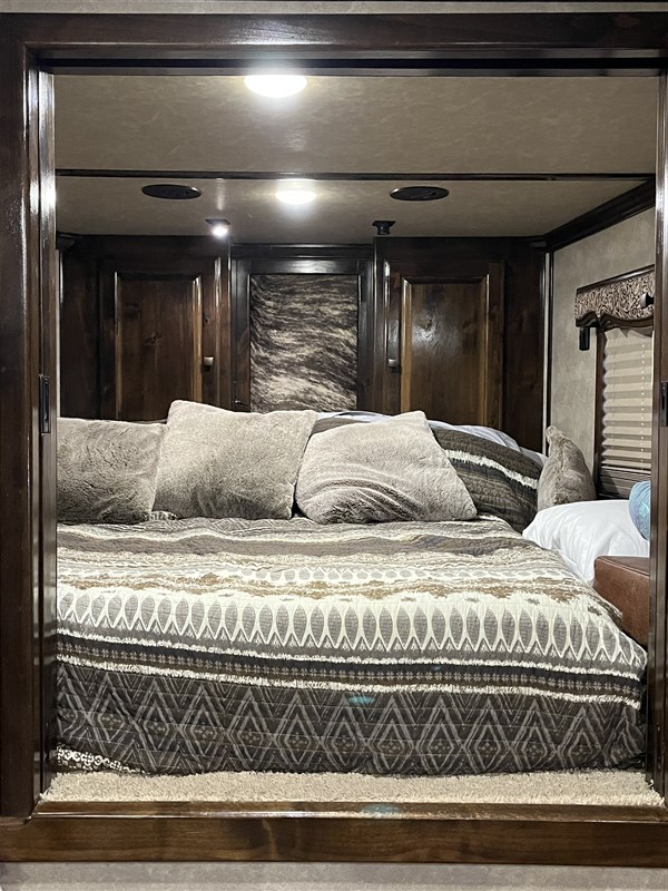 2018 Platinum Coach