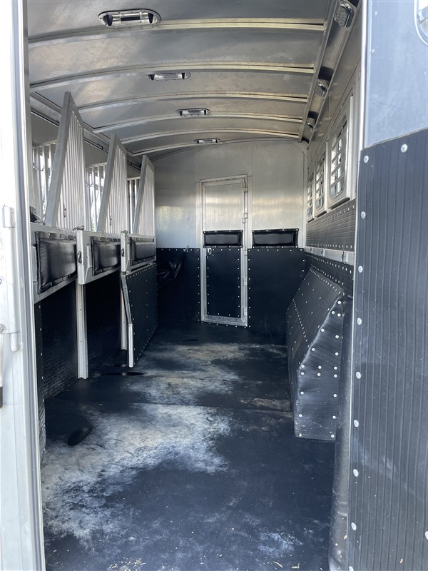 2014 Platinum Coach 4hslq