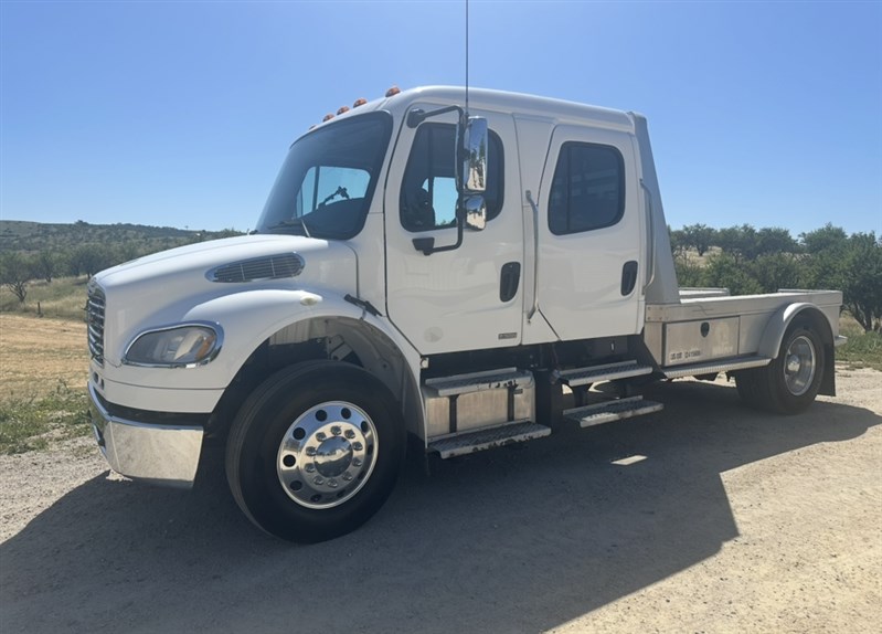 2006 Integrity 5 horse lq