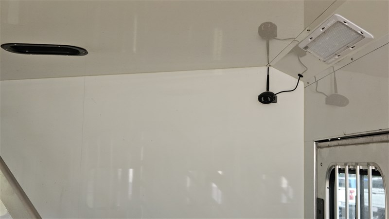 Trailer Photo 14