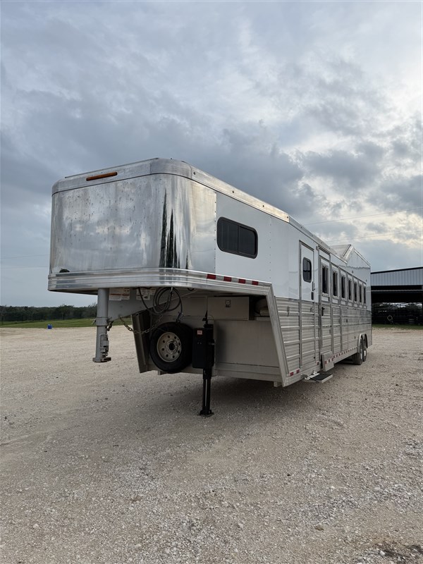 2023 Bloomer 7 horse