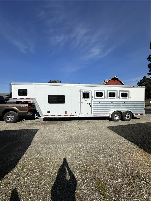 Trailer Photo 2