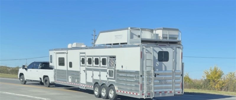 2022 Twister Trailer 5 horse slide/ huge hay loft