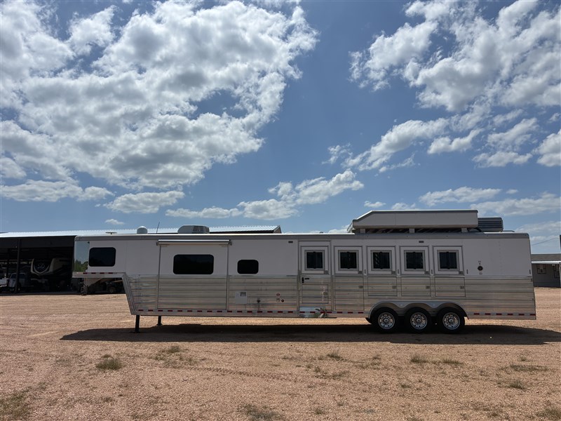 Trailer Photo 15