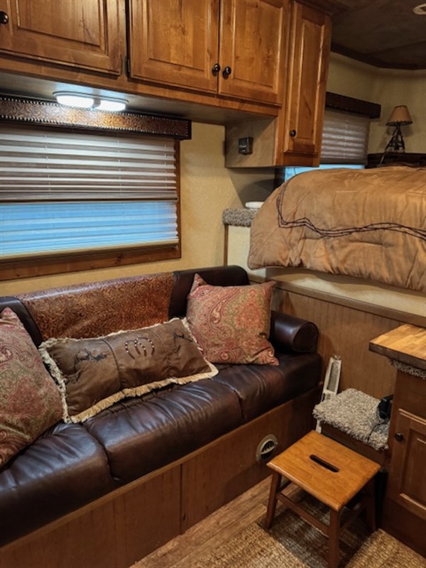 2013 Sundowner horizon 8010