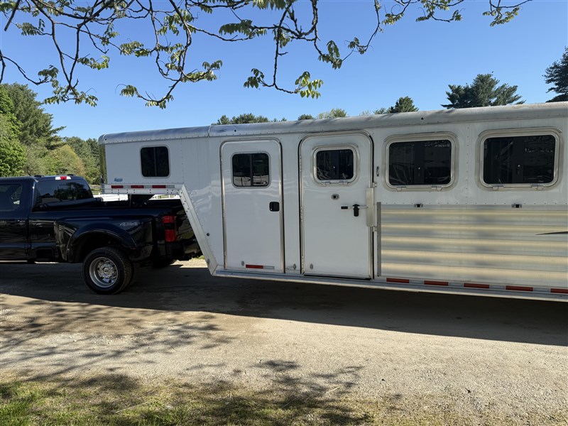 2021 Featherlite 8541-705h-std