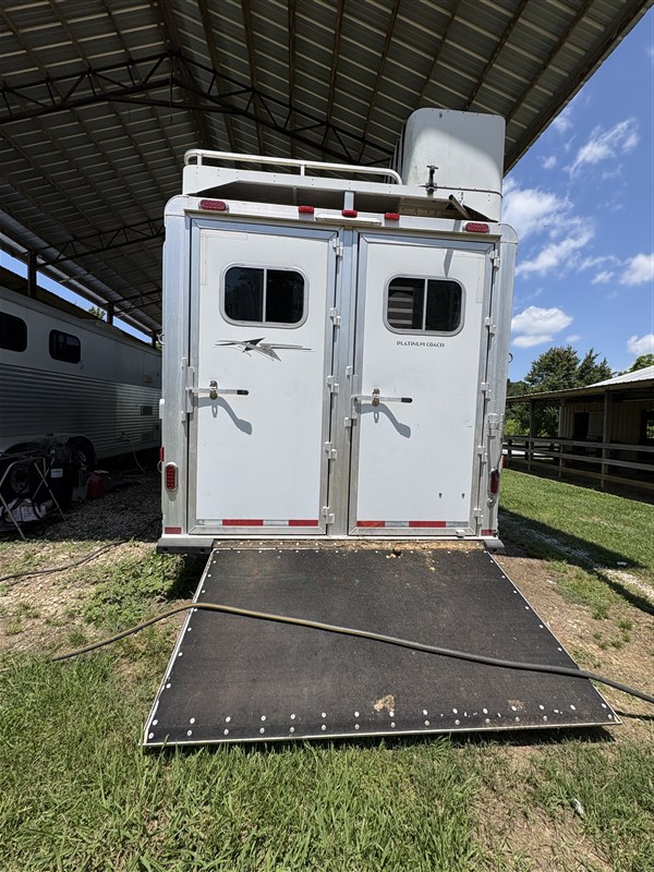2017 Platinum Coach 3horse