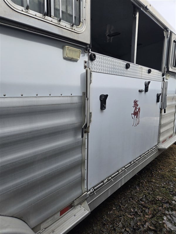 Trailer Photo 4