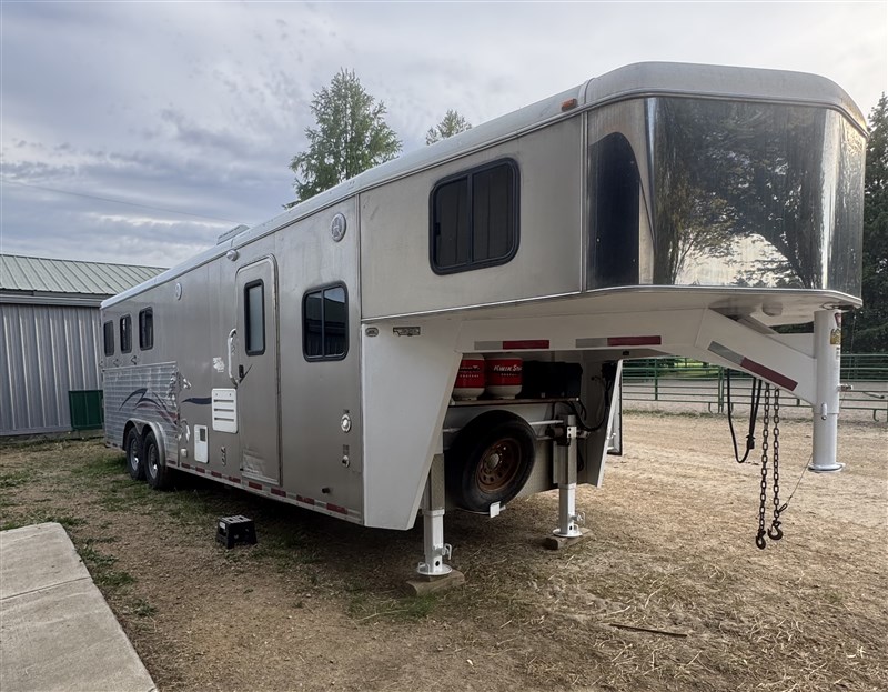 Trailer Photo 2