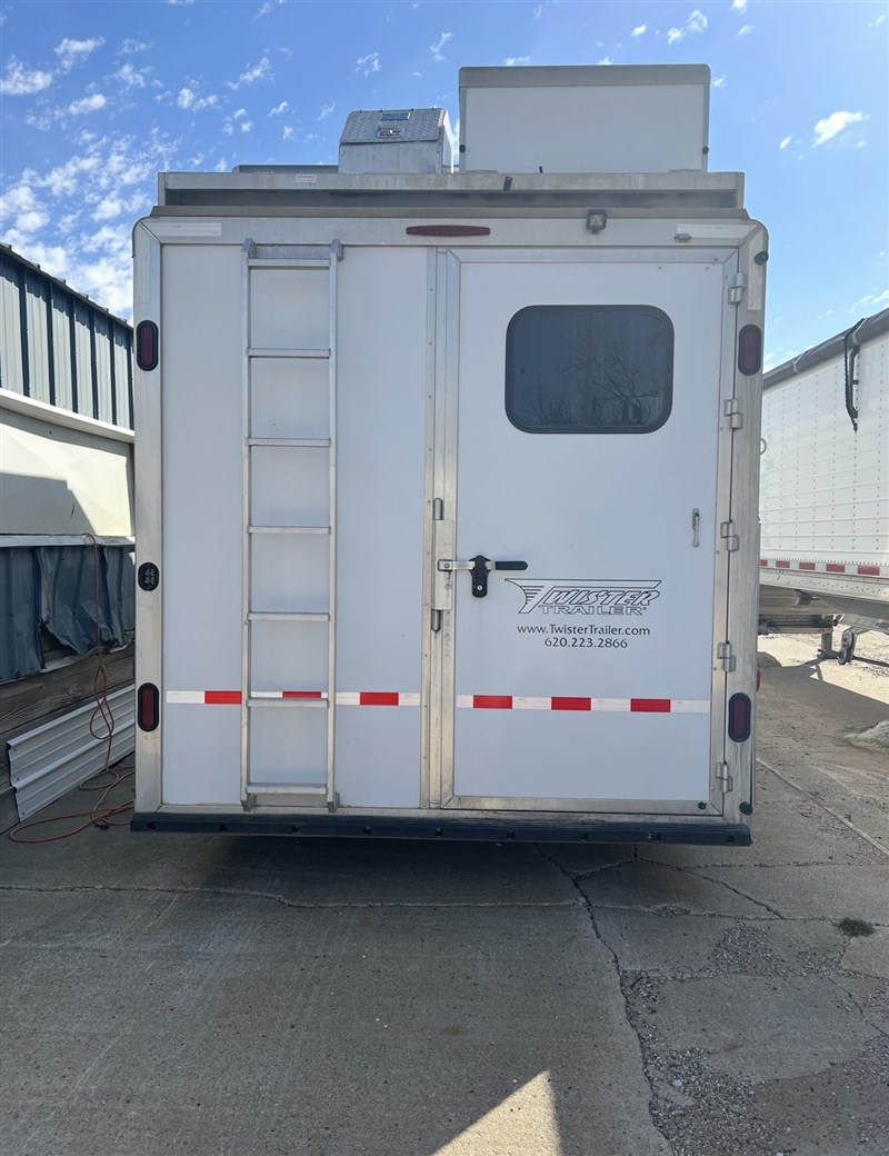 2017 Twister Trailer pro series
