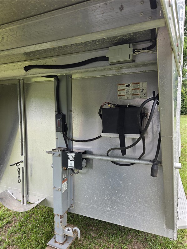 2013 Featherlite 8533