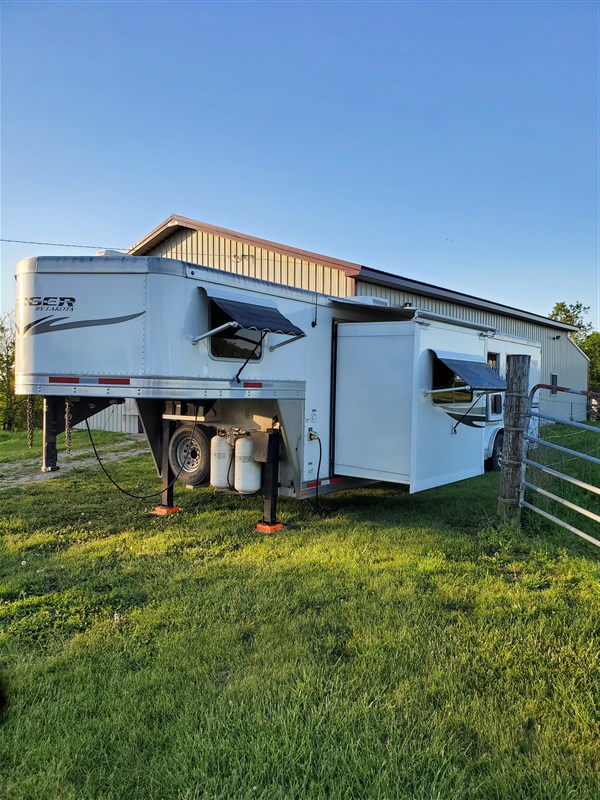 2013 Lakota charger 8313