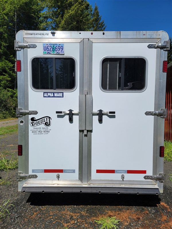 Trailer Photo 8