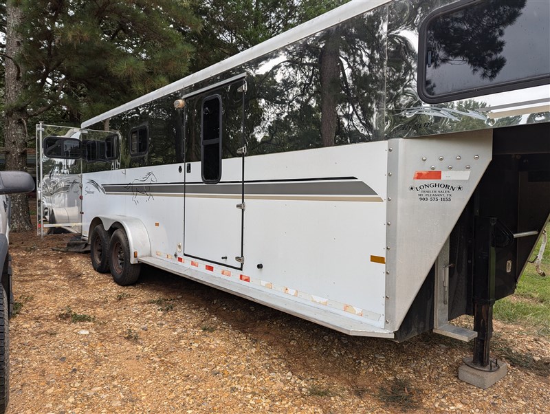 Trailer Photo 11