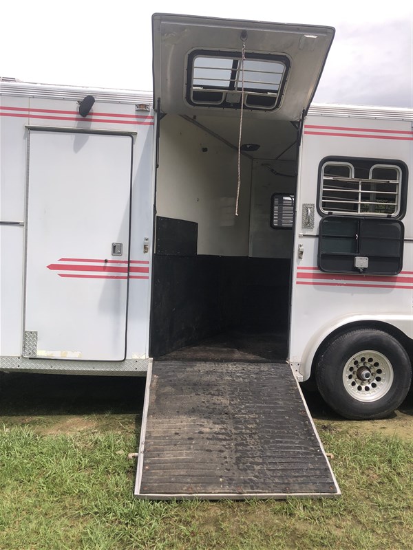 Trailer Photo 8