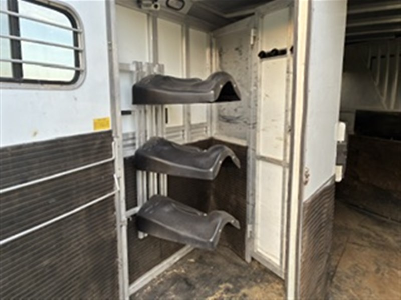 Trailer Photo 9