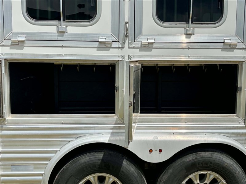 Trailer Photo 28