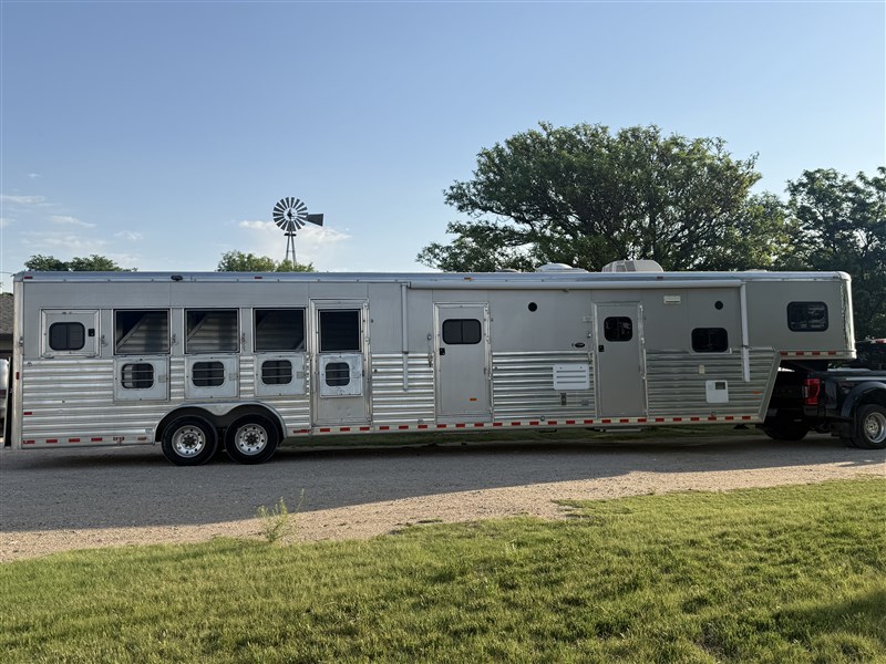 Trailer Photo 2