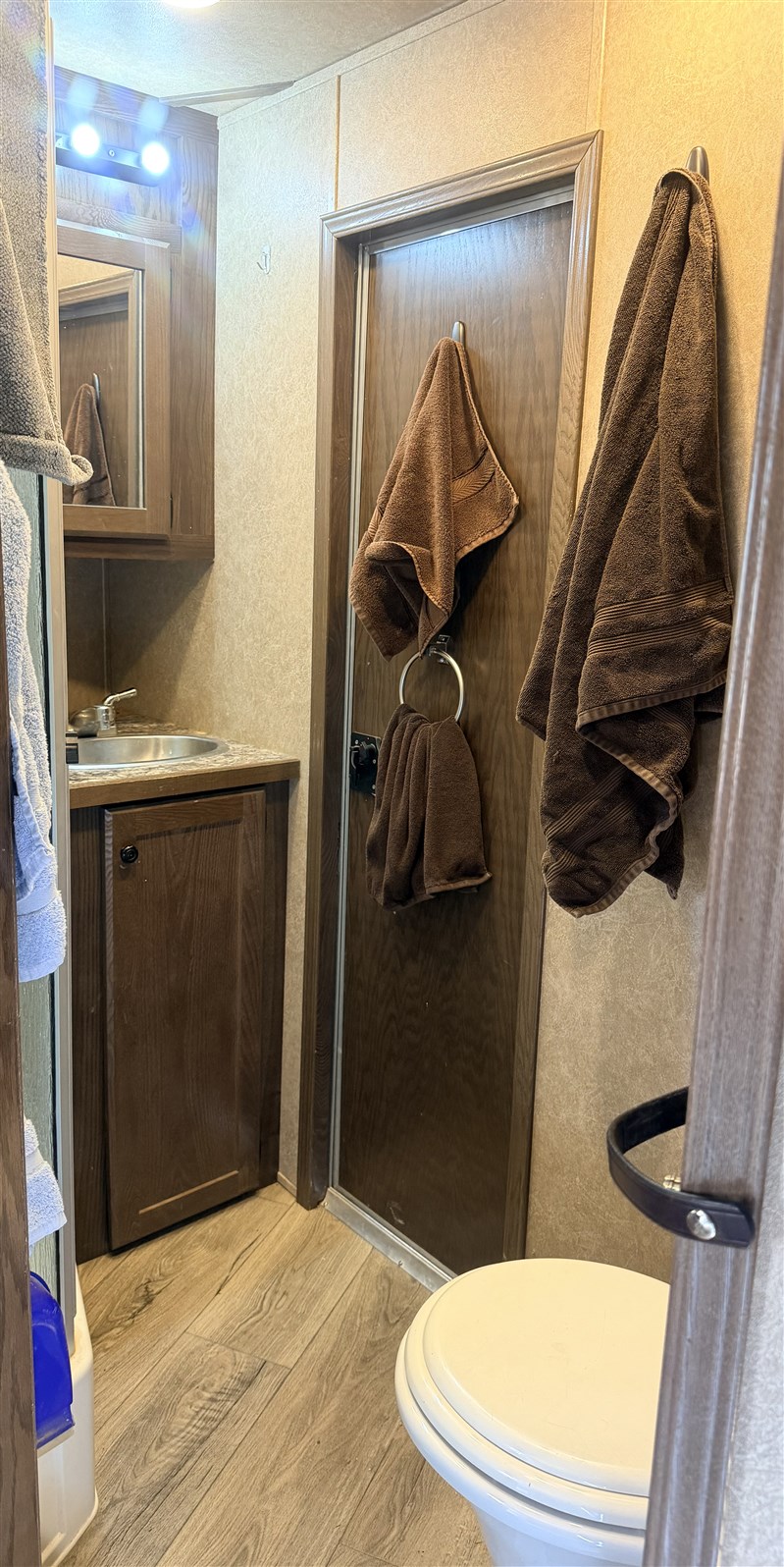 Trailer Photo 17