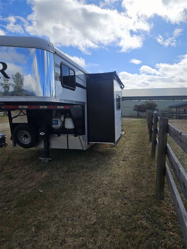 Trailer Photo 14