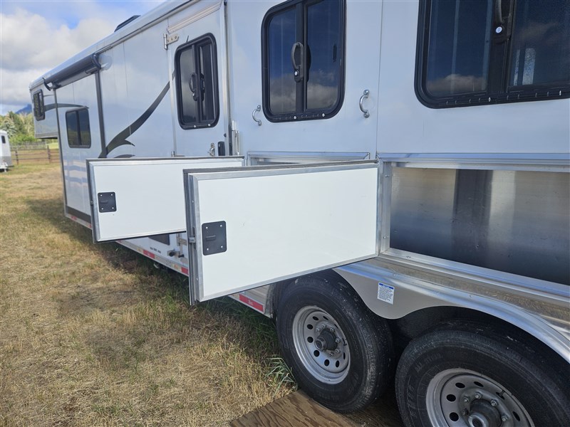 2017 Bison ranger