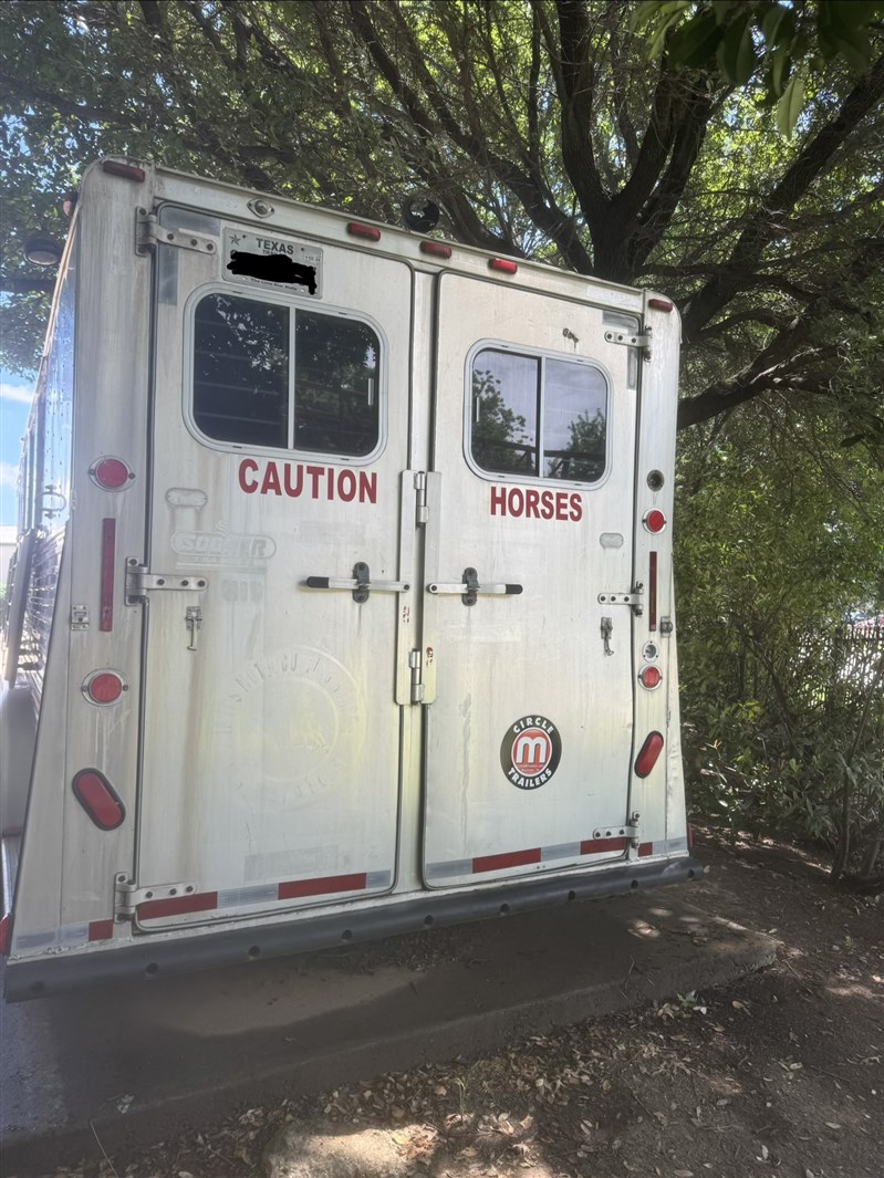 Trailer Photo 3