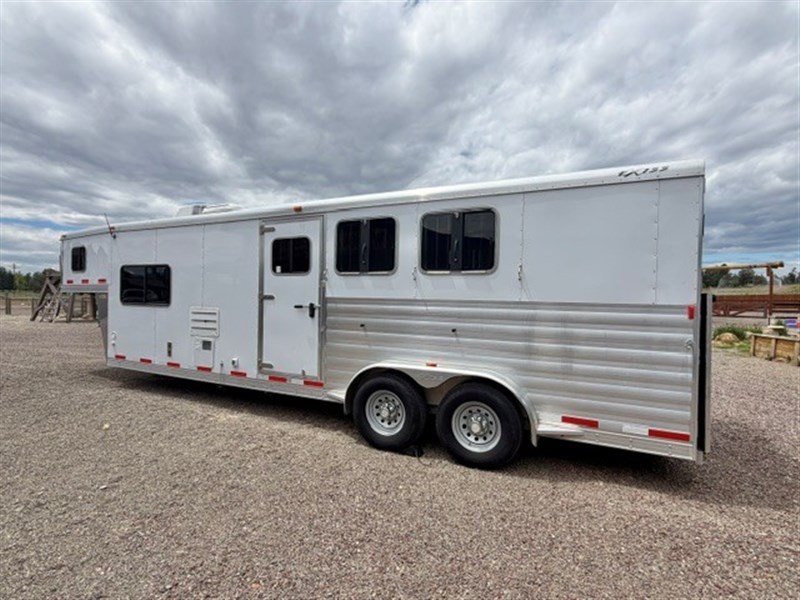 Trailer Photo 15