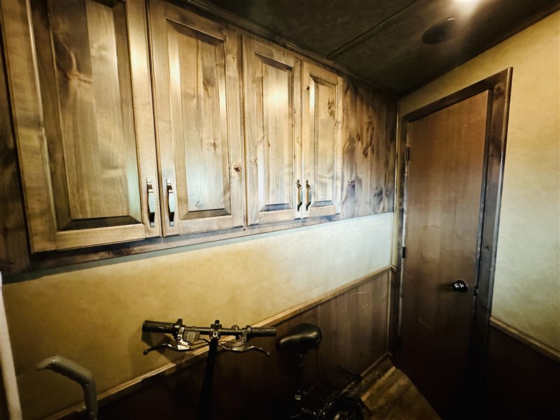 Trailer Photo 11