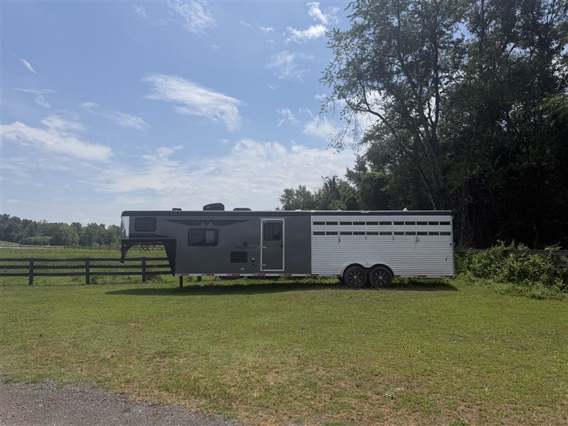 Trailer Photo 2