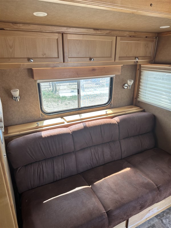 Trailer Photo 19