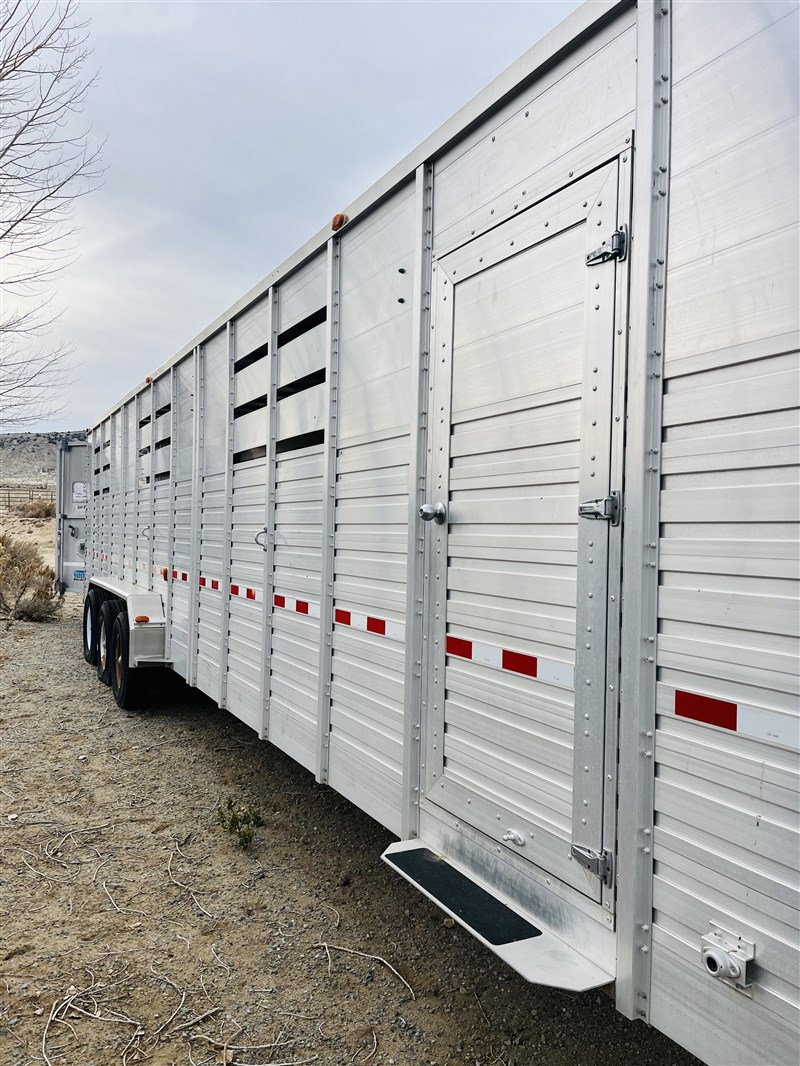 Trailer Photo 2