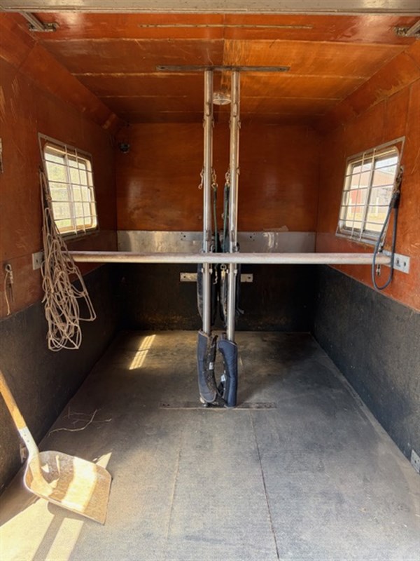 Trailer Photo 5