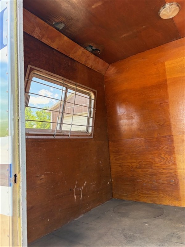Trailer Photo 9