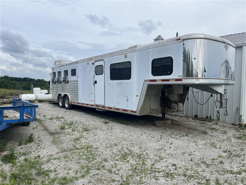 2000 Hart 4 horse