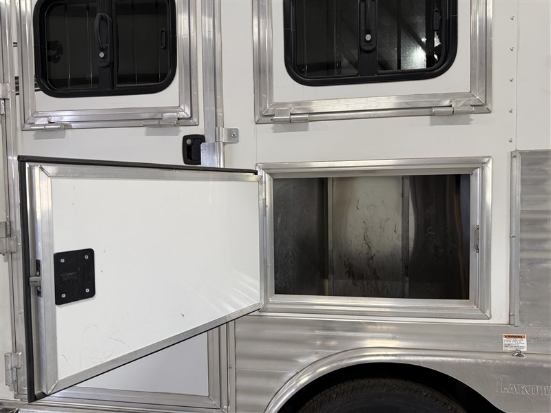 Trailer Photo 30