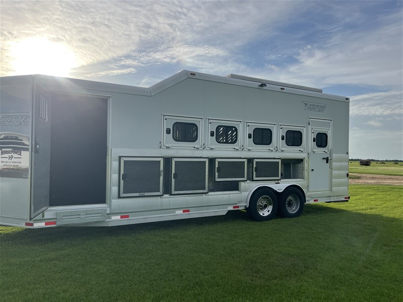 Trailer Photo 11
