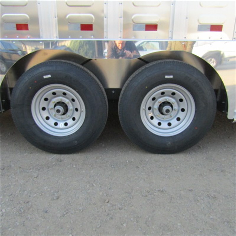 Trailer Photo 14