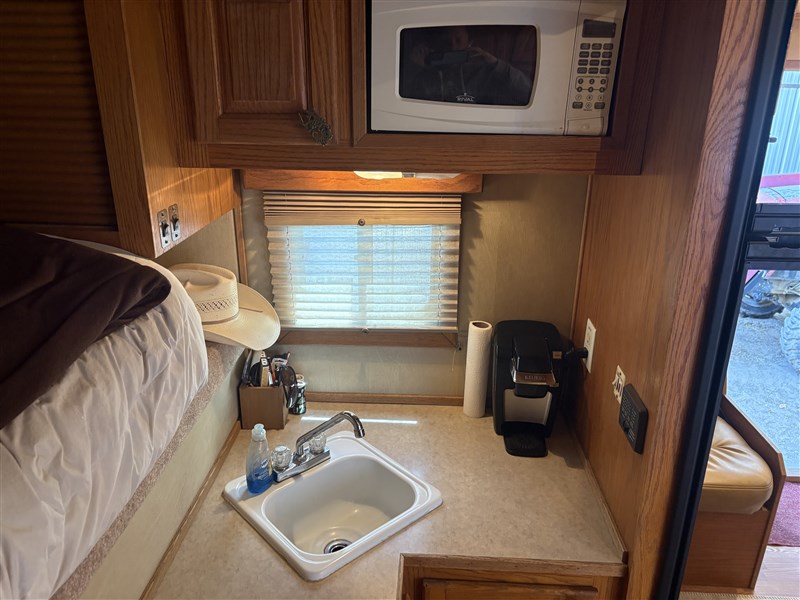 Trailer Photo 19