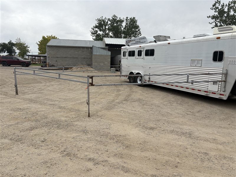 Trailer Photo 7
