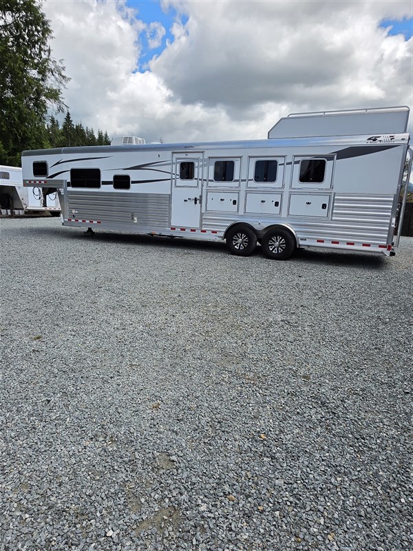 Trailer Photo 9