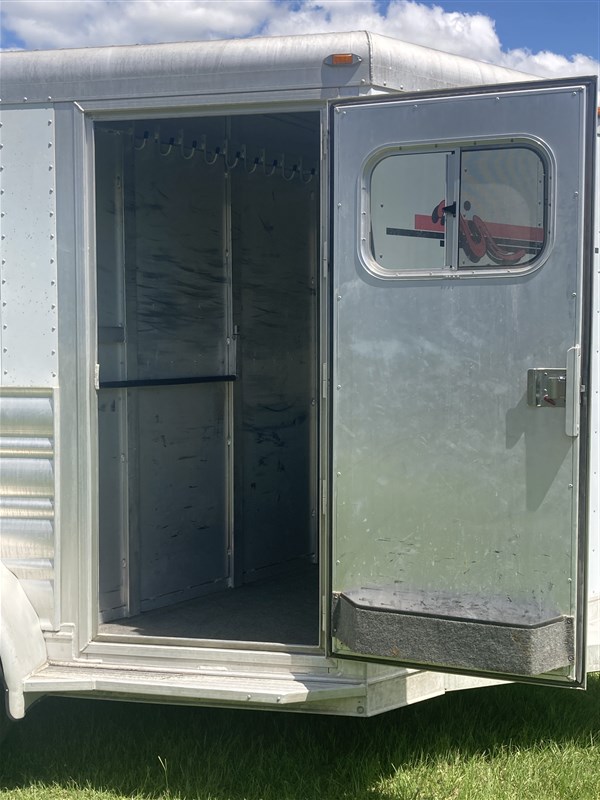 Trailer Photo 11