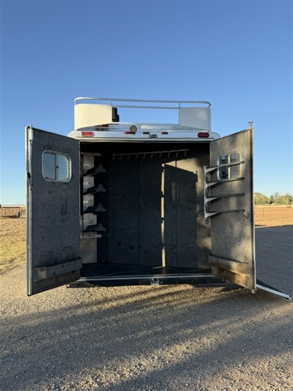 Trailer Photo 7