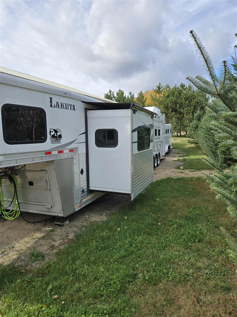 2016 Lakota bb8514t