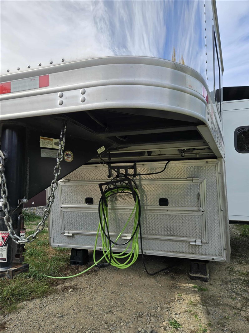 Trailer Photo 11