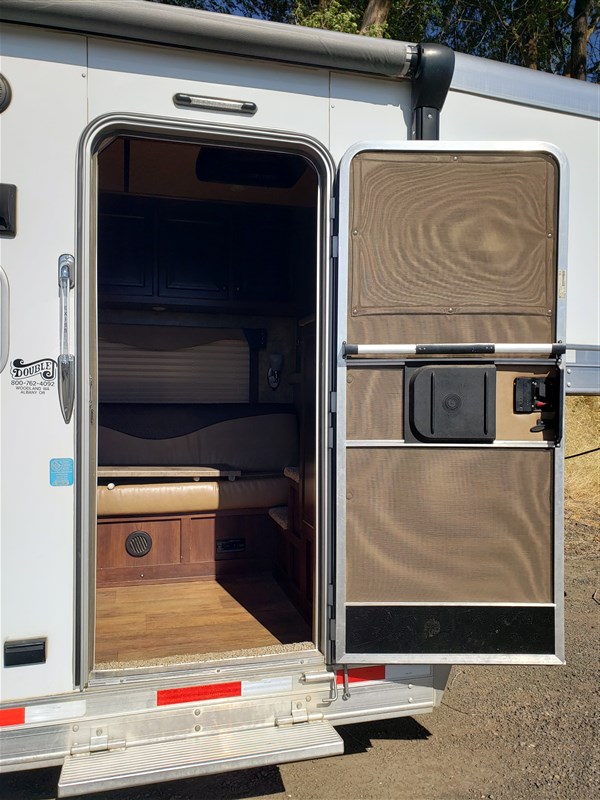 Trailer Photo 18