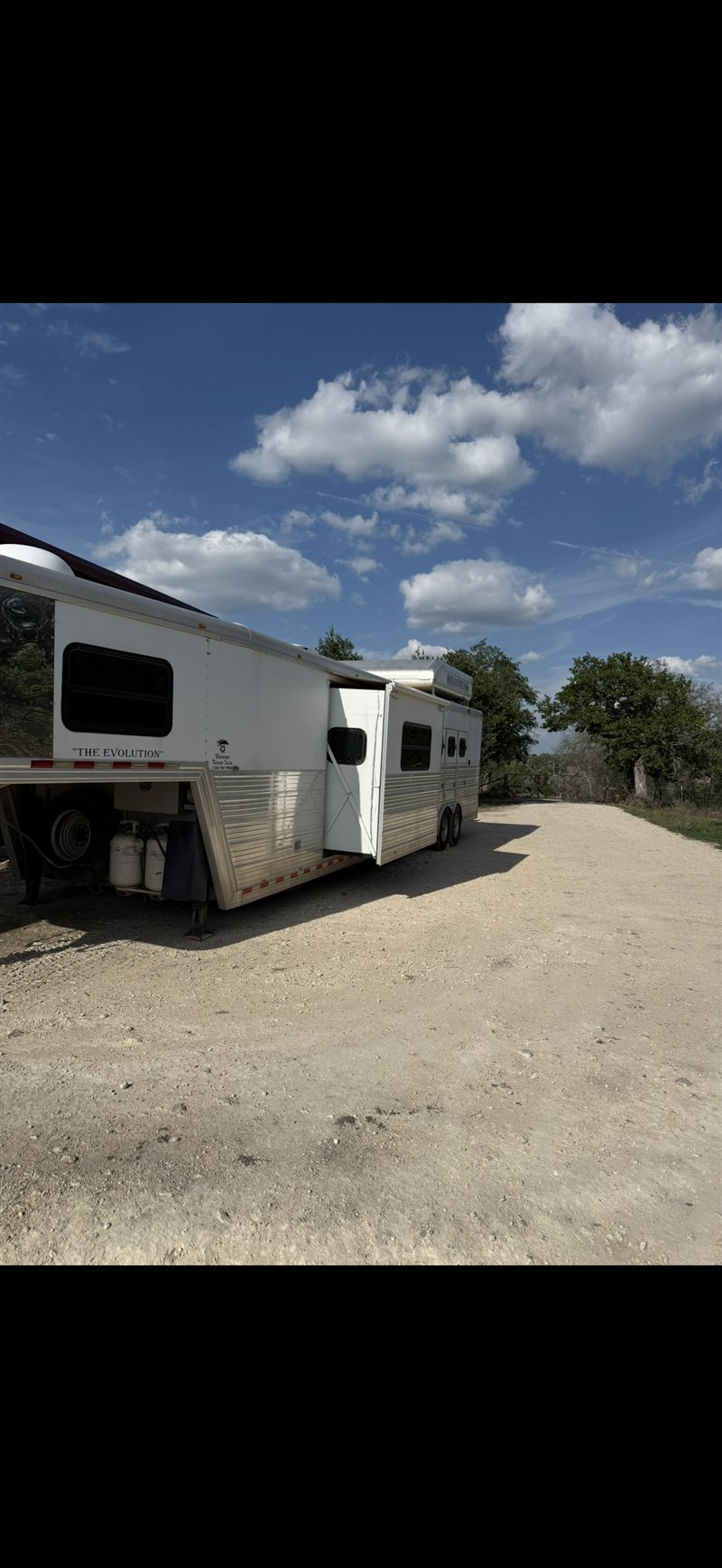 Trailer Photo 9